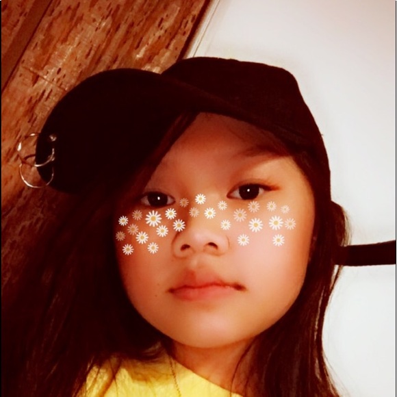 Meet your Posher, Lily - Picture 3 of 3